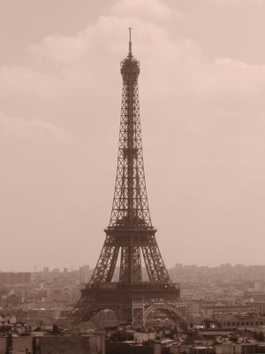 Eiffel Tower from the Arc de Triomphe (5/2)