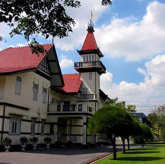 Suan Kularp (Rose Garden) Residential Hall