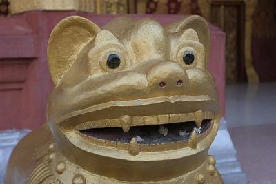 Cute Lion at Wat Saen