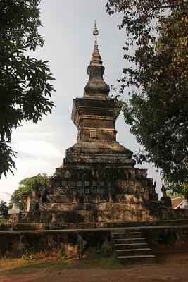 Stupa at Wat That Luang 2