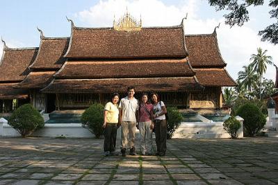 Wat Xieng Thong (Group Photo)