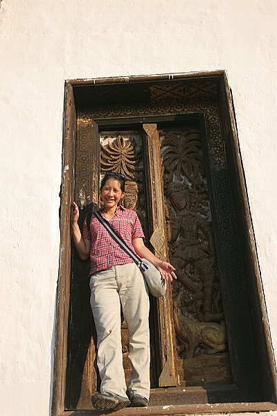 Jane at Temple at foot of Phu Si