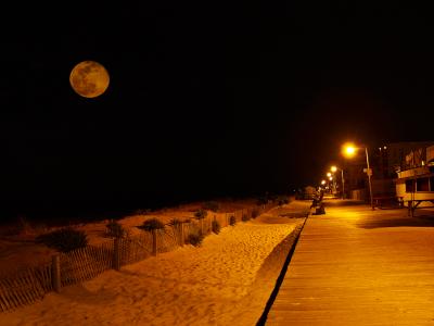 moonbeachW.jpg