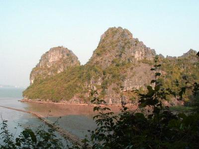 Ha Long Bay view from Sửng Sốt Cave at 5 pm