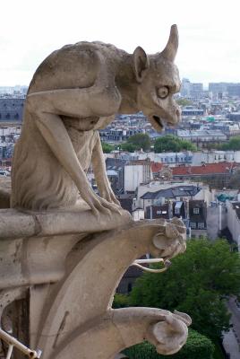 u26/loissd/medium/43264428.HunchedOverGargoyle2.jpg