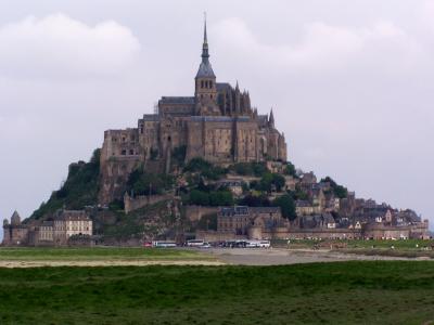 u26/loissd/medium/43798306.ApproachingLeMontSt.Michel.jpg