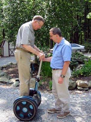 u26/lowertech/medium/19562358.Segway7.jpg
