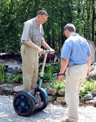 u26/lowertech/medium/19562455.Segway8.jpg