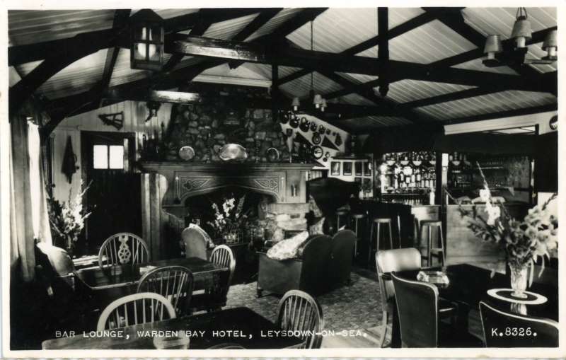 Warden Bay Hotel