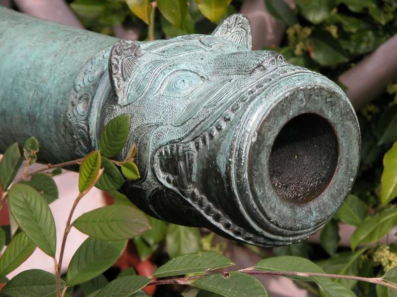 Powis Castle - Canon