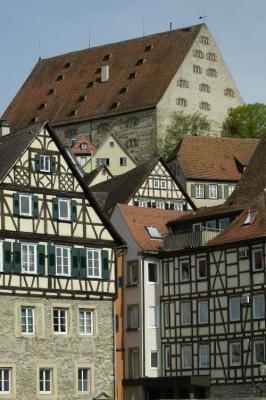 Oberes Haus heit Neubau (500 Jahre alt)