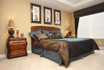 u26/masterrobert/medium/43252553.MirellaBedroom02.jpg