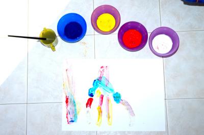 Alon paints