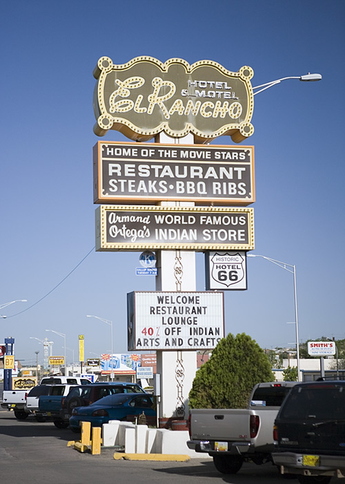 El Rancho sign