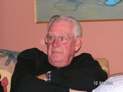 Moms BD 12-04-04 044.jpg
