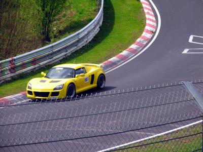 u26/nogaroblue/medium/43521806.YellowOpelRoadster.jpg