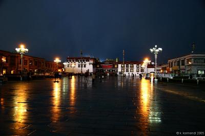 jokhang monastery at night