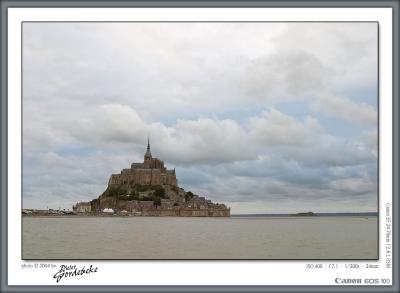 Saint Michel at high tide