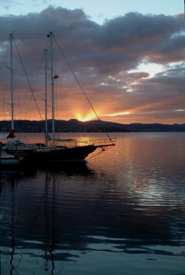 Tasmania Sunrise.jpg