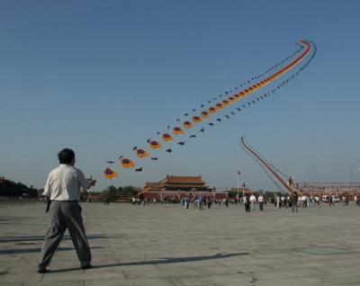 Kite flying in Tiananmen Square Beijing.jpg