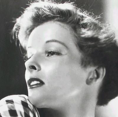 u26/photogfinn/medium/43929415.KathHepburn2A.jpg
