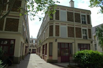 May 2005 - Rue de la Roquette 75011