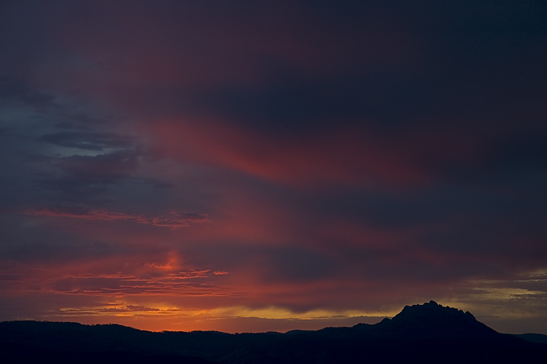 Buttes sunrise 04 Oct 2004