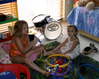 The Girls Do Their Thing00045_RJ.JPG