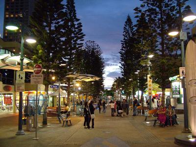 u26/robotnik123/medium/43857891.SurfersParadiseshoppingprecinct.jpg