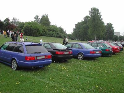 Uppstllda Audirumpor3.jpg