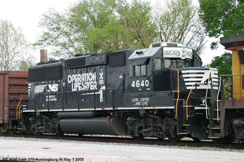 NS 4640 375 Huntingburg IN 01 May 2005