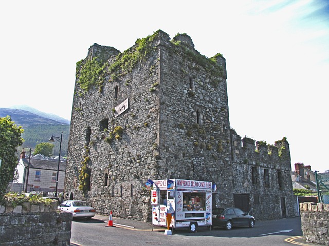 ice cream van/man
and King John's Castle
Carlingford
County Louth