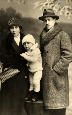 1925 - Elsa, Herbert and Schlomo Bernthal