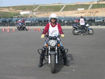 HORNET 900