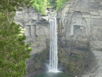 Taughannock Falls (near Ithaca, NY), with the Dry Brush filter. Nice and subtle effect for landscapes, I think.