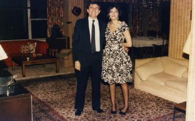 Robert & Debbie Ezrapour