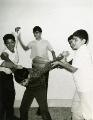 Shaul, Chris, Said and Salman beating up Borshan