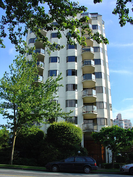<B>Condos</B>