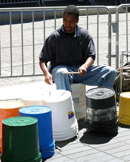 Street performers - Portland Saturday market