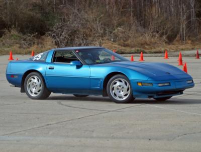 Blue Corvette 01.jpg
