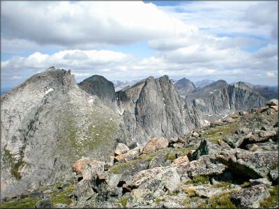 u26/tk82520/medium/19650645.P7250023_pylonpeak.jpg