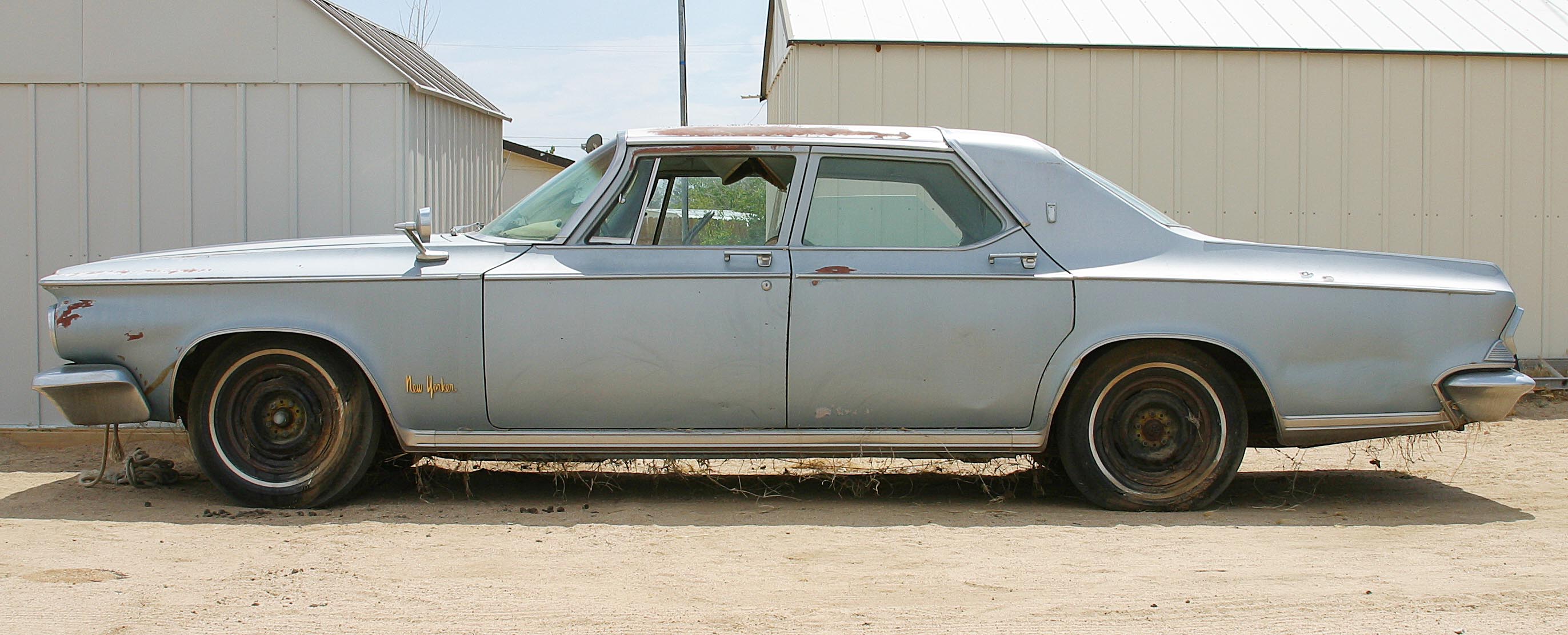 1964 Chrysler New Yorker, left side