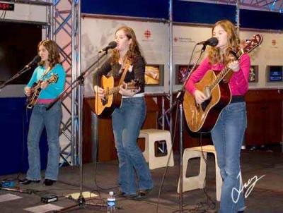 IMG_4403 Vissia Sisters