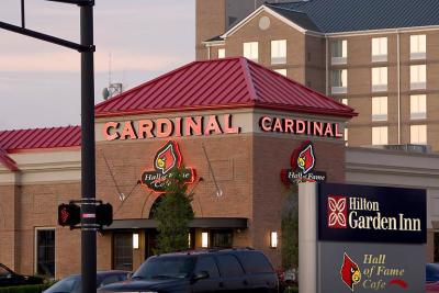 Cardinal Cafe_0551 .jpg