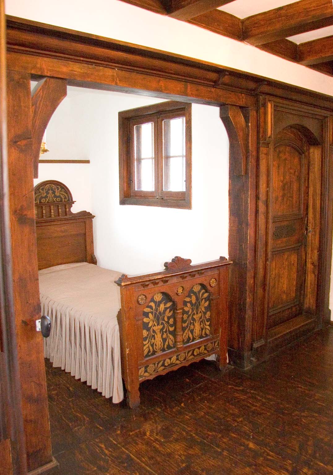 Alcovebed
