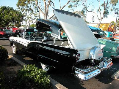 1957 Ford Skyliner