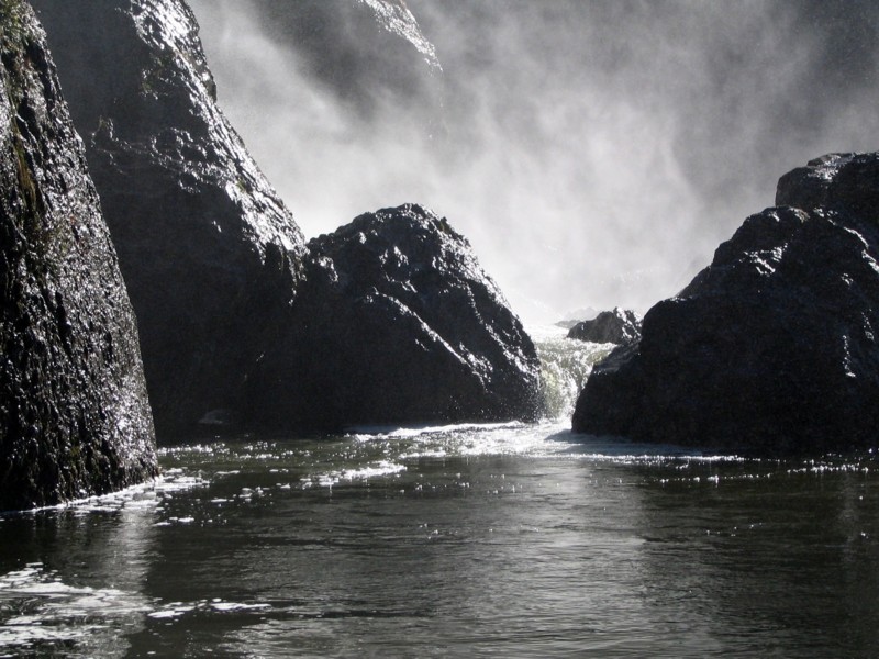 la chute presque noire