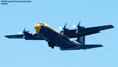 u27/airlinerphotos/medium/16685332.pas384140700.jpg