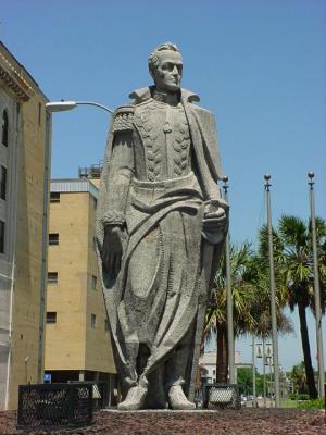 SimonBolivarStatue.jpg