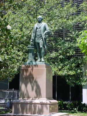 WashingtonStatue.jpg
